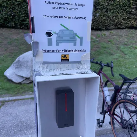 Nouveau Refuge De L Aiguille Chamonix