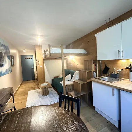 Nouveau Refuge De L Aiguille * Chamonix