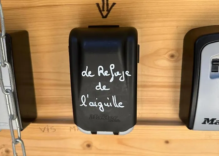 Nouveau Refuge De L Aiguille